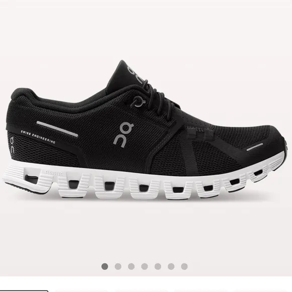 On Running Cloud 5 Women’s Black Running‎ Shoes