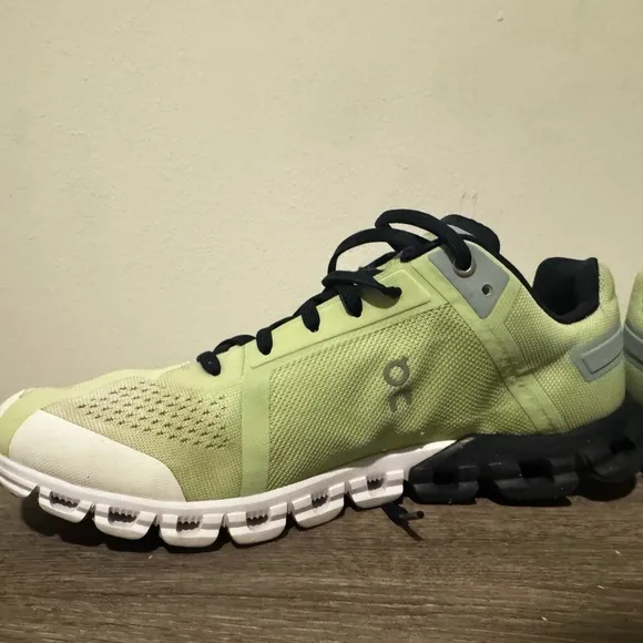 On Running Cloudflow 3.0 Meadow Green White Women's Size 10 - 35.98685 VDM TK