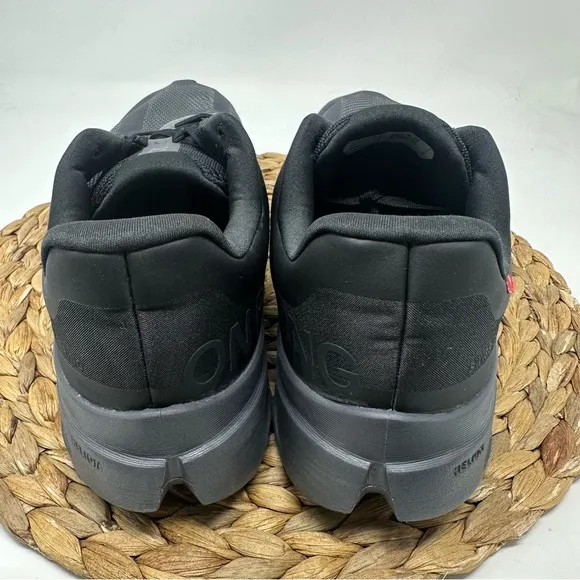 ON RUNNING Cloudsurfer Next Trail Running Shoes Black Eclipse Size 12 Men's
