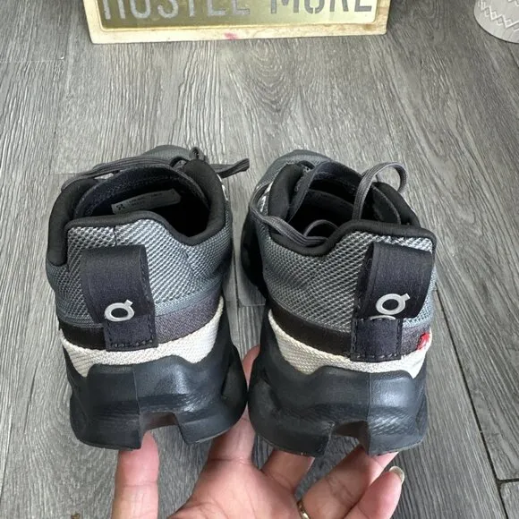 On Running Cloudsurfer Trail Women’s Sz 8 Black Gray Eclipse Trail Running Shoes