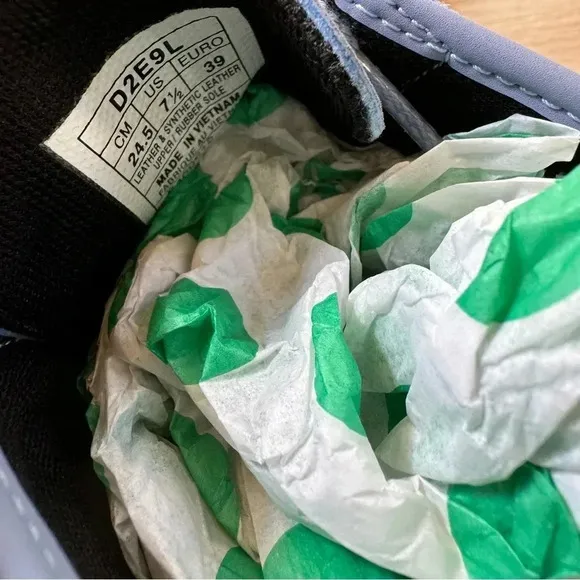 Onitsuka Tiger Sneaker Shoes in Stone Wash Blue White