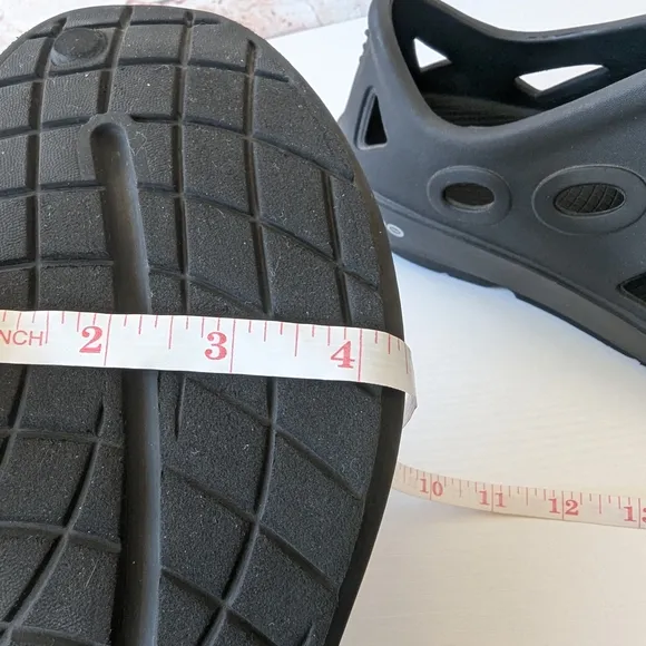 OOFOS Black Shoes with Adjustable Strap and Ventilation