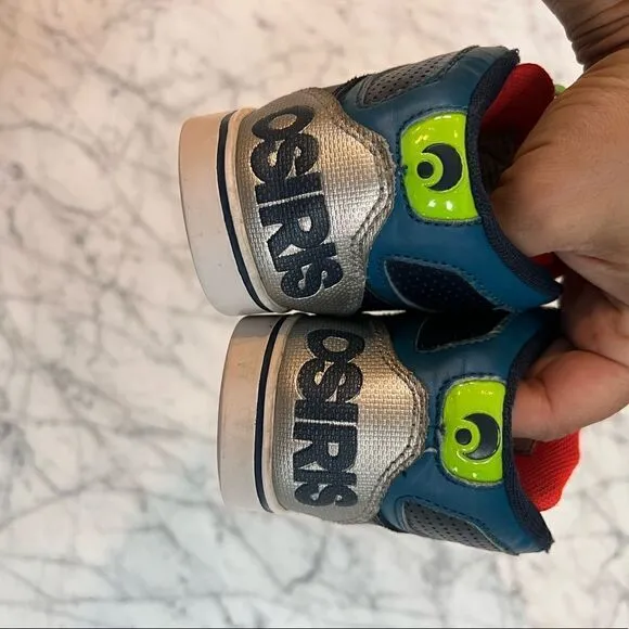 Osiris NYC 83 Youth/Kids Size 10 Unisex Mid Skateboard Shoes Athletic Sneakers