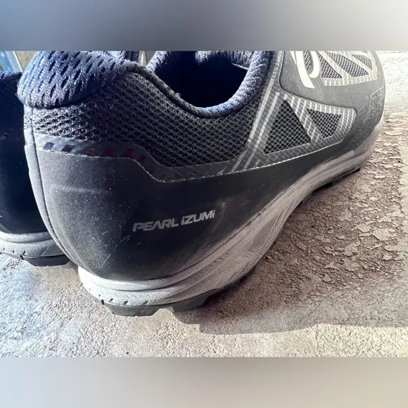 Pearl Izumi Cycling Shoes Men size 10‎