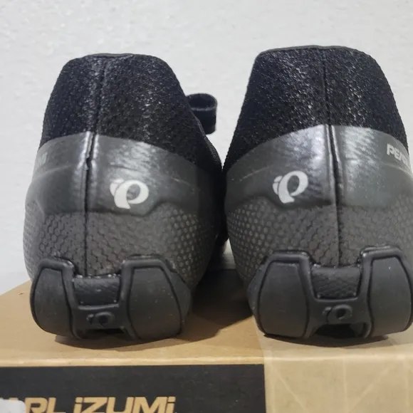 Pearl Izumi Women’s Quest Road Shoe | Sz 11| New