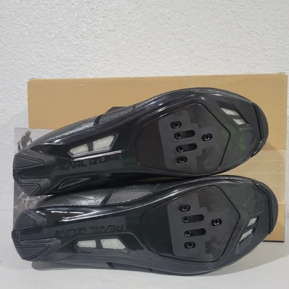 Pearl Izumi Women’s Quest Road Shoe | Sz 11| New