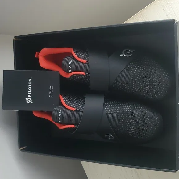 PELETON ALTIOS CYCLING SHOES