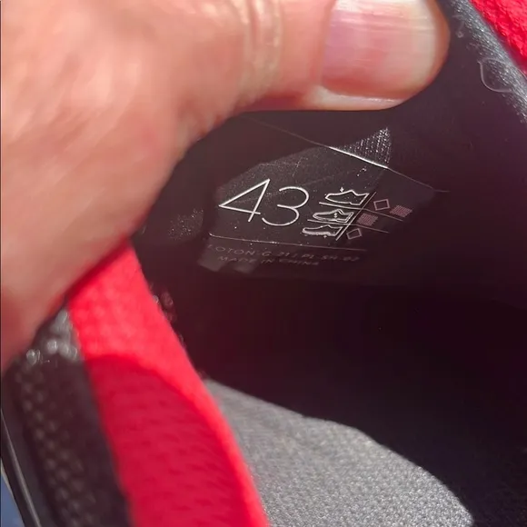 Peloton Black Cycling Shoes with Red Accents