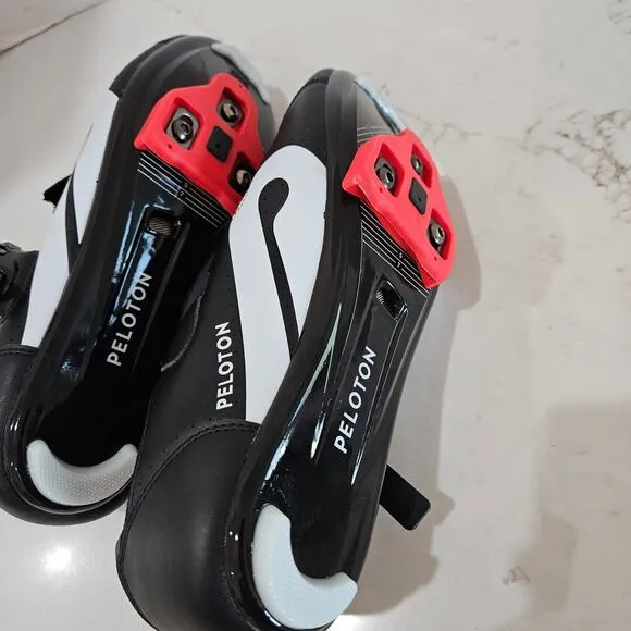Peloton Cycling Shoes NWOT, Size 41 (US Men's 8, Women's 10)