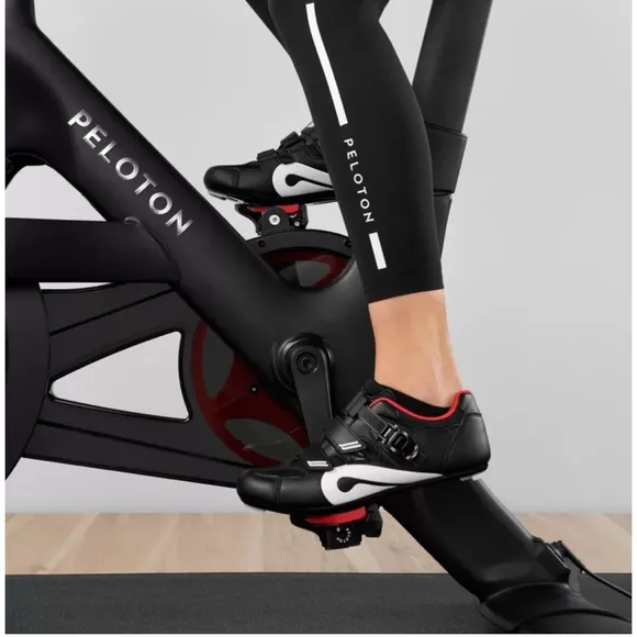 Peloton Cycling Shoes Size 39 US 8 Black