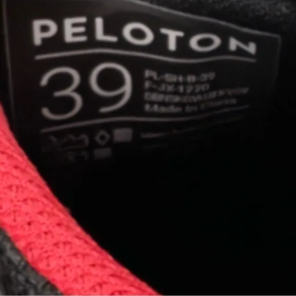 Peloton Cycling Shoes Size 39 US 8 Black