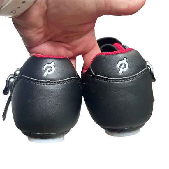 Peloton Cycling Shoes SZ 42 EUCUnisex. Women’s size 11.5Men’s 8