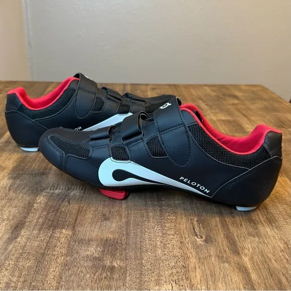 Peloton Cycling Shoes w/Delta Cleats Hook-And-Latch Closure Black Red Size EU 48