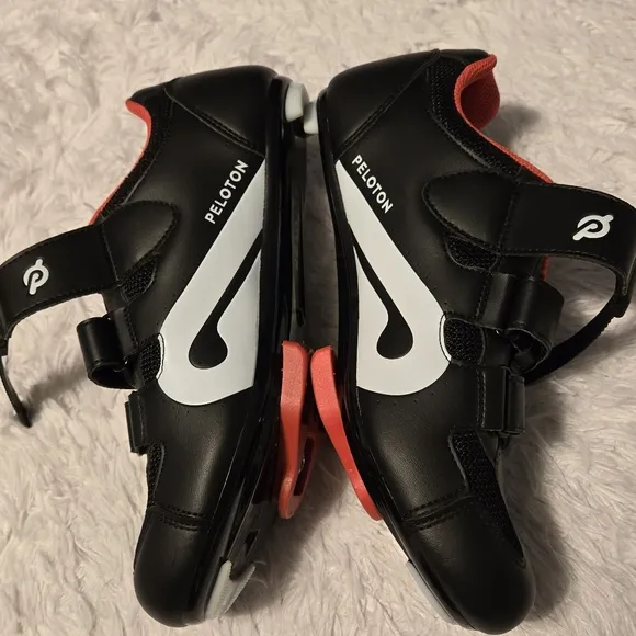PELOTON Cycling Shoes Women's Size US 8 EUR 39 Color Red/Black