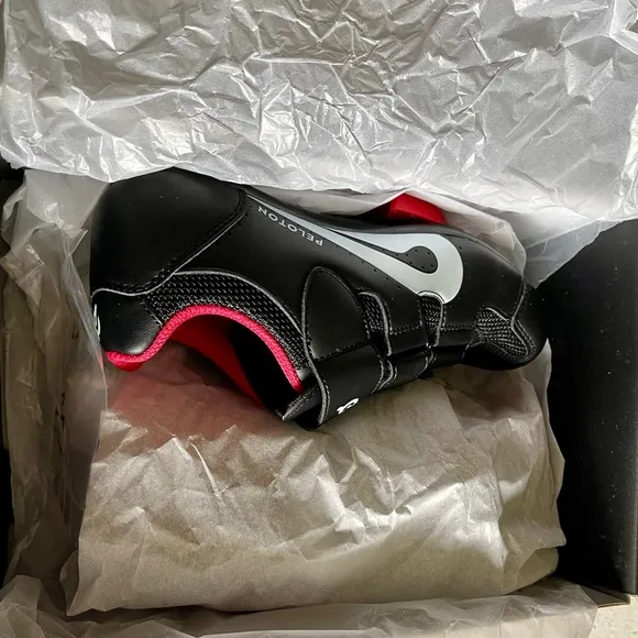 Peloton Cycling Women’s Shoes for Peloton Bike and Bike 