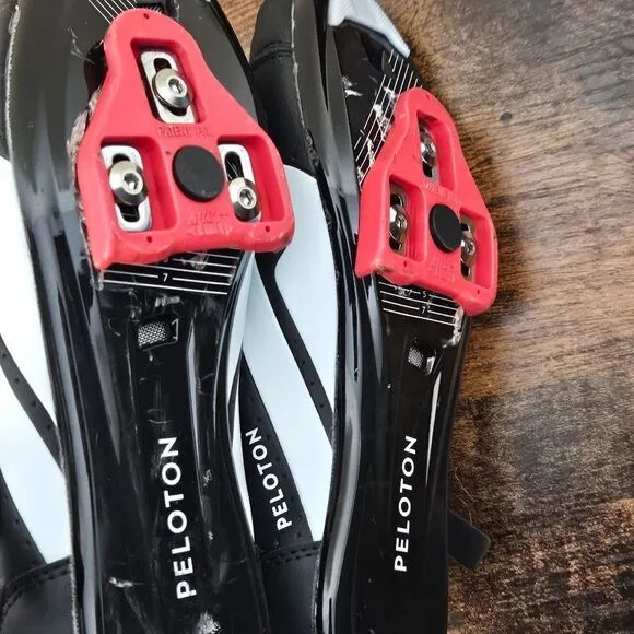 Peloton Cycling Shoes 40