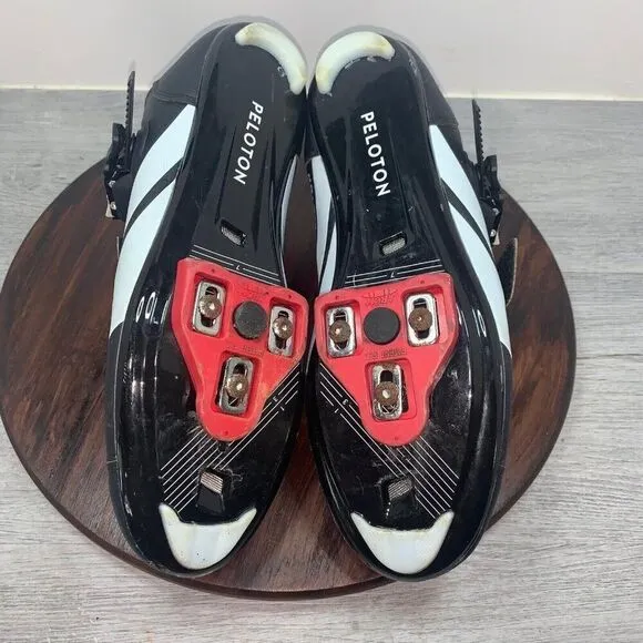 Peloton Men's EU 44/ US 10.5 Cycling Shoes Cleats Sports Leather PL-SH-02 Black