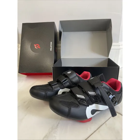 Peloton Unisex Cycling Shoes Sz 40 (men 7, wmn 9) Excellent Condition Black Red