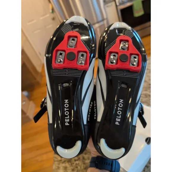 Perfect Peloton cycling shoes with look delta cleats and box EU 43 US men's 10