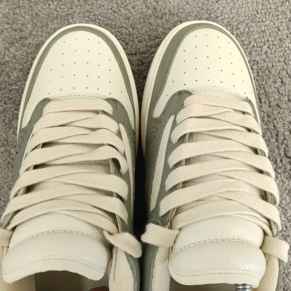 Represent Clo Reptor Low Skate Sneakers Mens Size 7.5 Shoes Khaki Cream Color