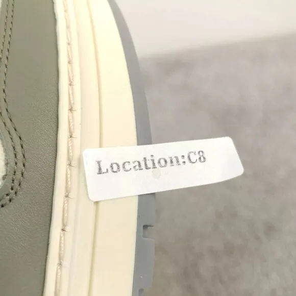 Represent Clo Reptor Low Skate Sneakers Mens Size 7.5 Shoes Khaki Cream Color