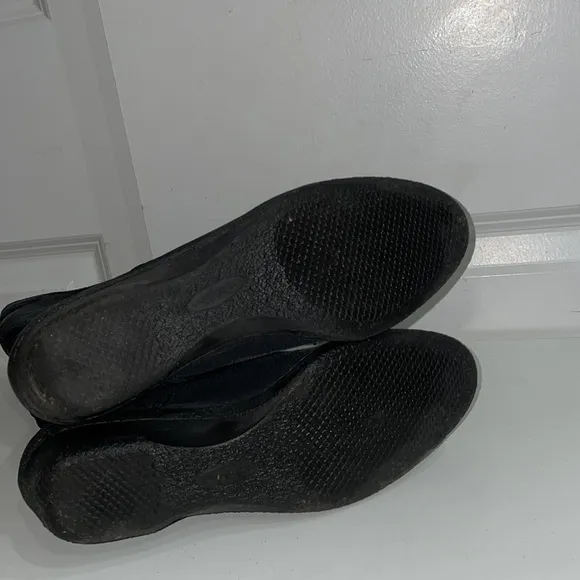 Revelations Vintage Women’s Winter Boots size 6.5N Black Nylon Faux Fur lined