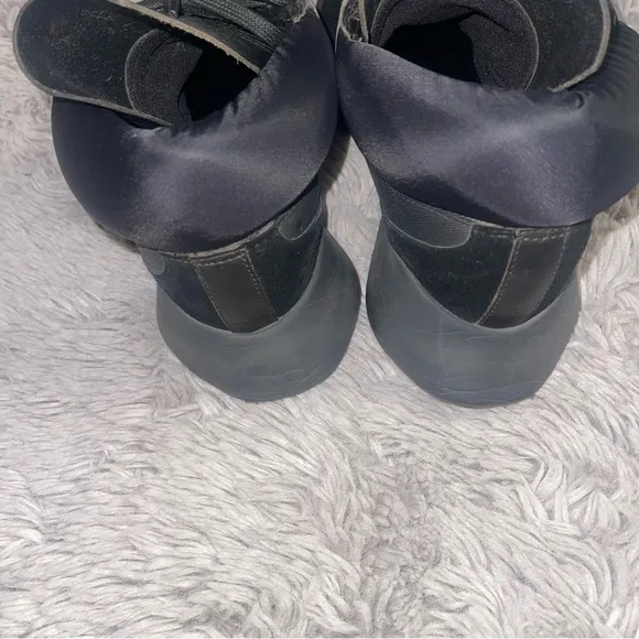 Rick Owens Black High-Top Athletic Sneakers with Modern Design