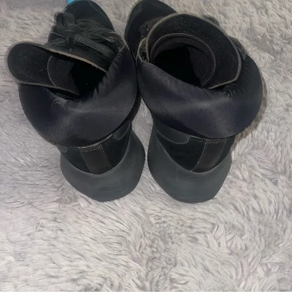 Rick Owens Black High-Top Athletic Sneakers with Modern Design
