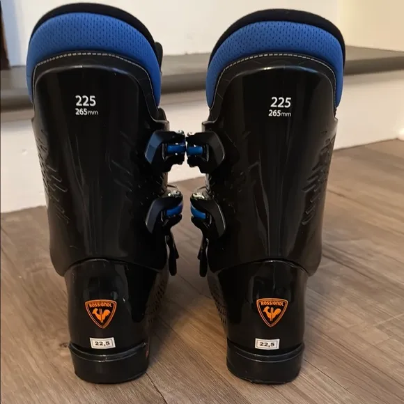Rossignol Blue and Black Ski Boots