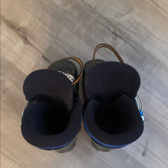 Rossignol Blue and Black Ski Boots