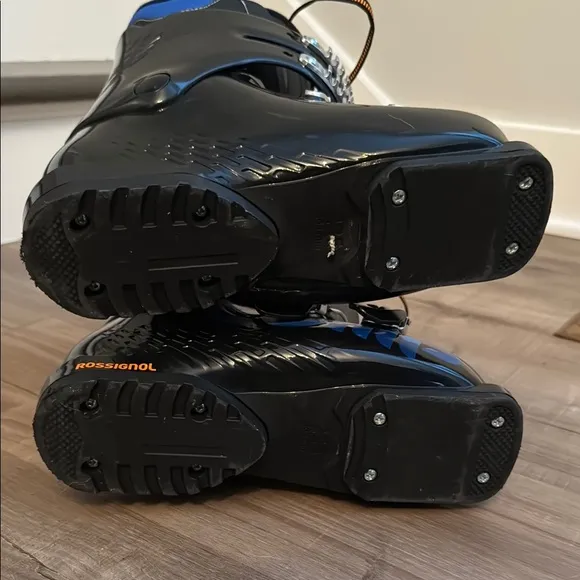 Rossignol Blue and Black Ski Boots