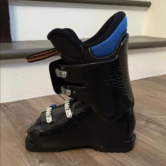 Rossignol Blue and Black Ski Boots