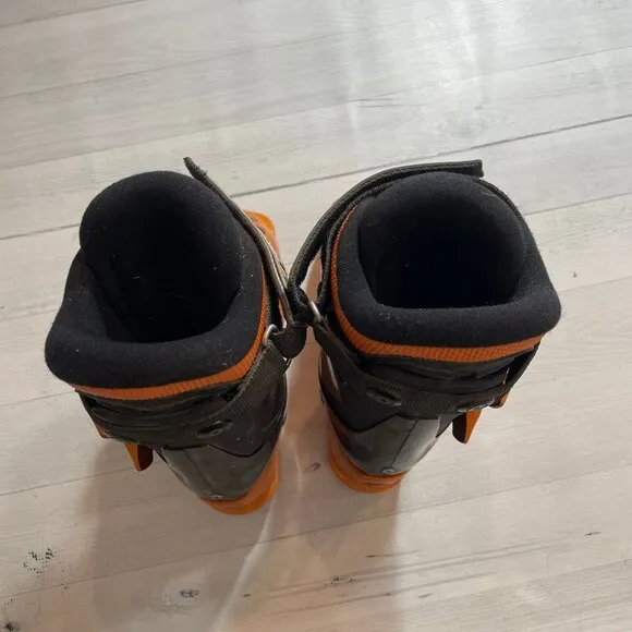Rossignol‎ radical jr 2 ski boots orange size 4