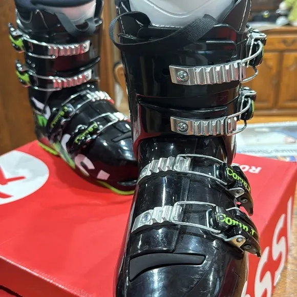 Rossignol Rossi Comp J 4 junior ski boots Sz 23.5