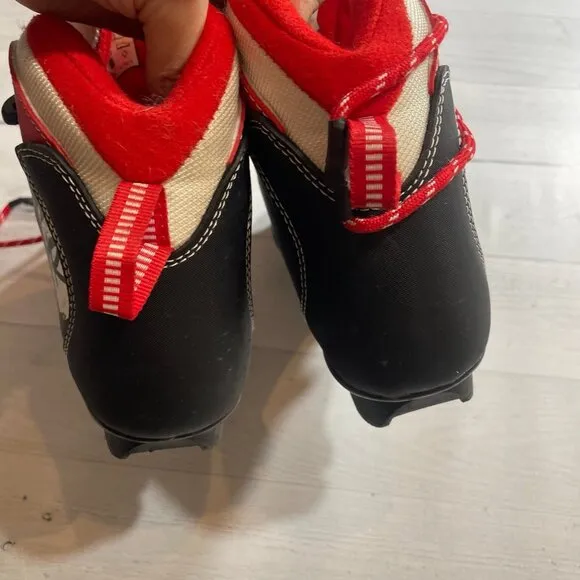 Rossignol‎ youth cross country ski boots size 34 US size 3