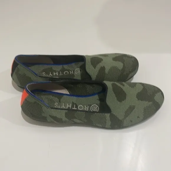 Rothy’s Green Camo Round Toe Flats—Best!  Excellent Condition!!  Size 7 Comfort