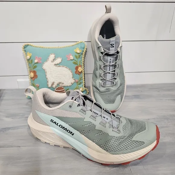 Salomon Green and Cream Sense Ride 5 Trail Shoes