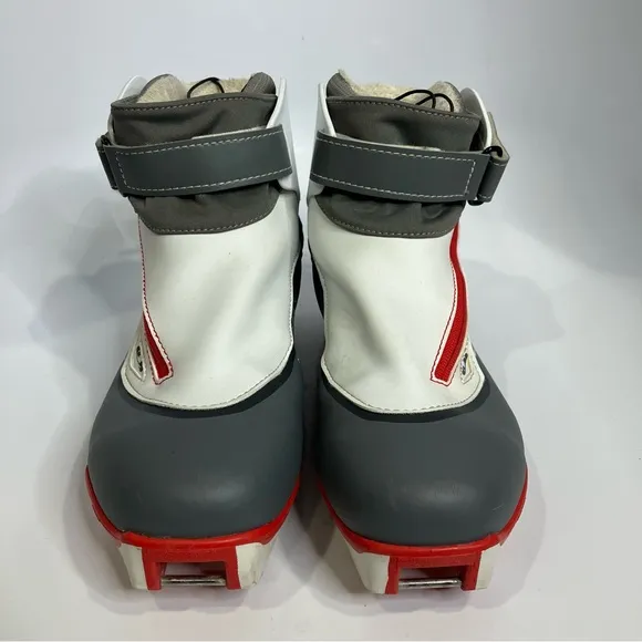 Salomon Siam 7 pilot performance touring ski boots women’s size 9 white
