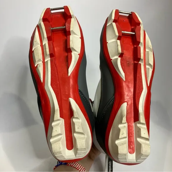 Salomon Siam 7 pilot performance touring ski boots women’s size 9 white