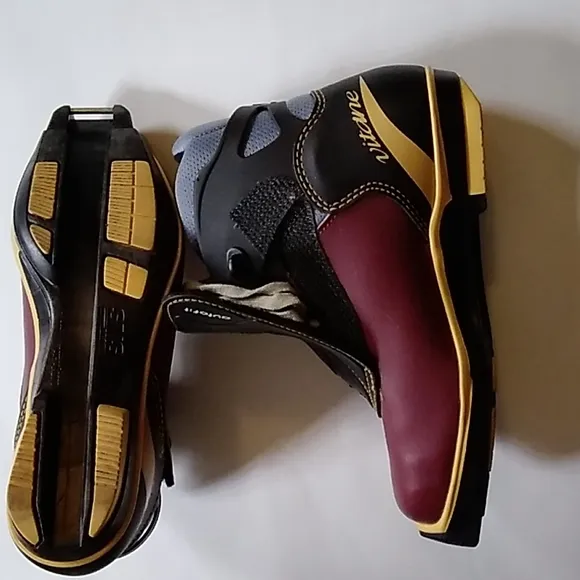 Salomon VTG Made In Morocco Cross Country Ski Boots Size EUR 39 UK 5.5 CM 24.5