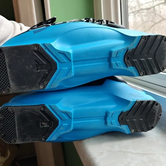 Salomon X-Max 120 Ski Boots - Black and Blue
