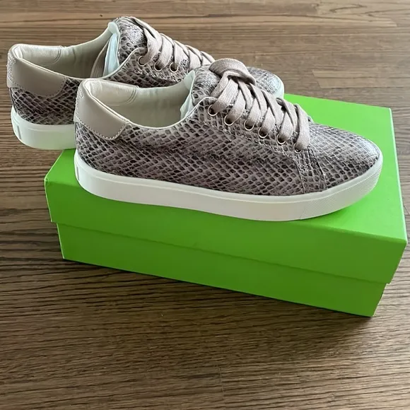 Sam Edelman snake print sneaker lace up shoes NWT