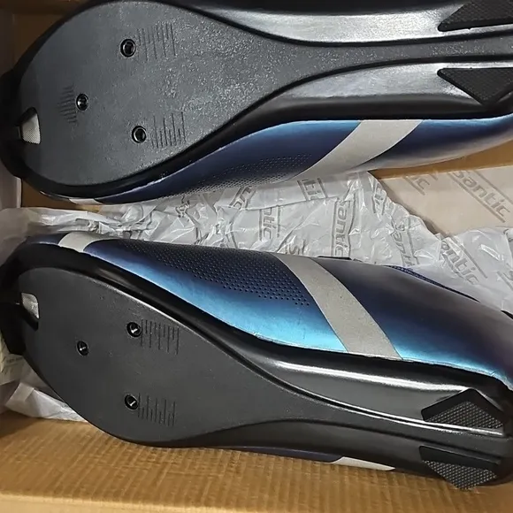Santic CYCLING 3 BOLT Shoe KB20019B NO CLEATS Sz 9 9.5 DIAL AND CABLE