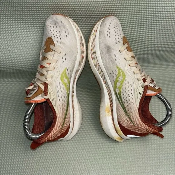 Saucony Endorphin Speed 2 Noddle Running Shoes Sneakers Men’s Size 6 Tan