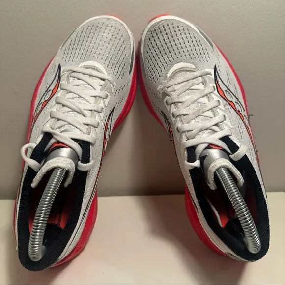 Saucony Endorphin Speed 3 Women’s Size 8.5 Running Athletic Shoes White ViZiRed