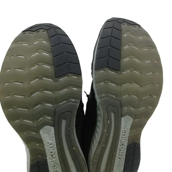 Saucony Hurricane 22 Black Gray Running Tennis Shoes Size 11.5 Mens Low Top