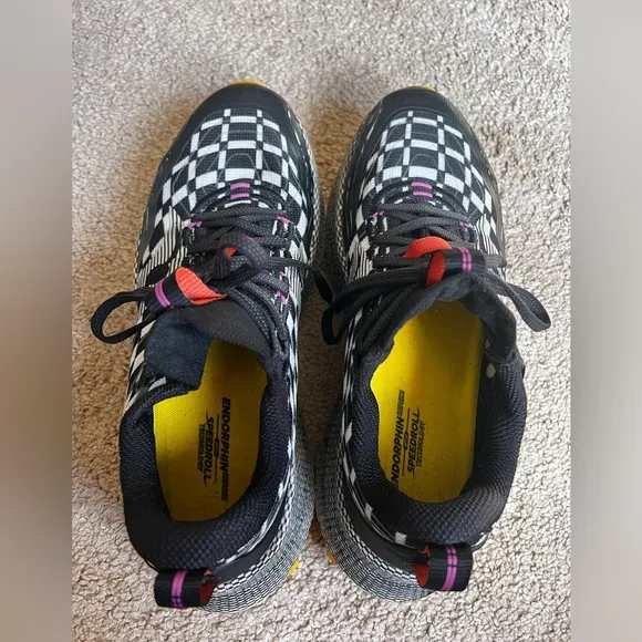Saucony Women's Endorphin Trail Running Athletic Shoes Size 9
