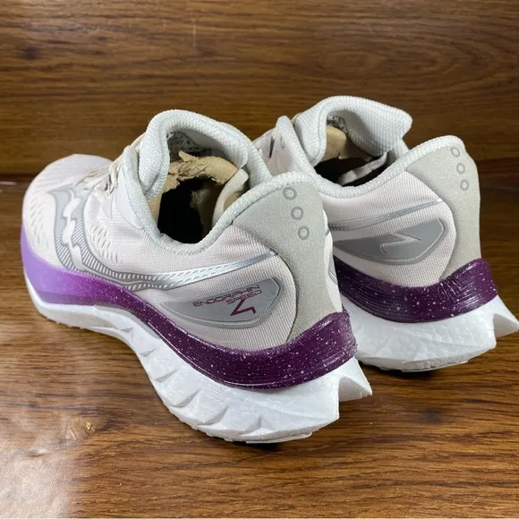 Saucony Women’s shoe size 9.5