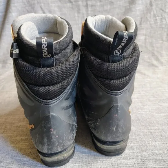 Scarpa Alpha Mountaineering Boots Size 9/10 Made in Italy Trekking Ice Climbing