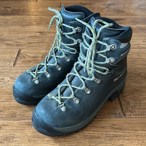 Scarpa Manta Boots Mountaineering Ice Climbing Backpacking Charcoal Size 38